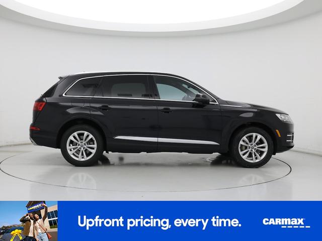 Photo of 2018 Black Audi Q7