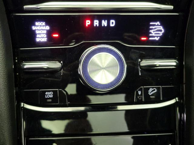 Photo of 2023 Silver Jeep Grand Cherokee