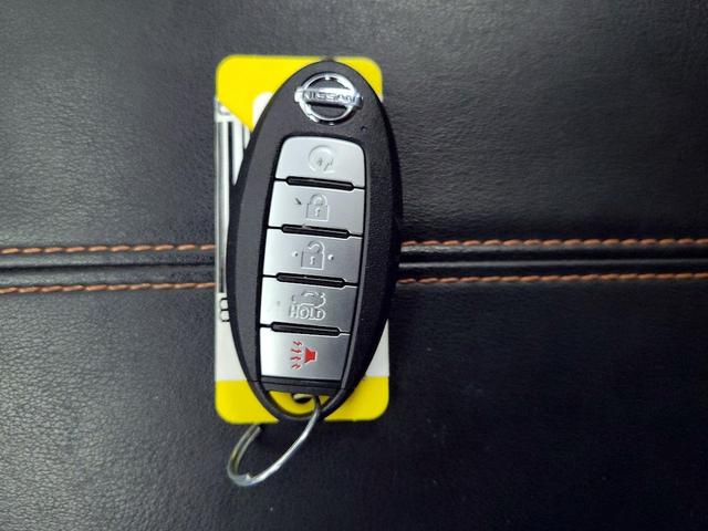Photo of 2022 Gray Nissan Altima