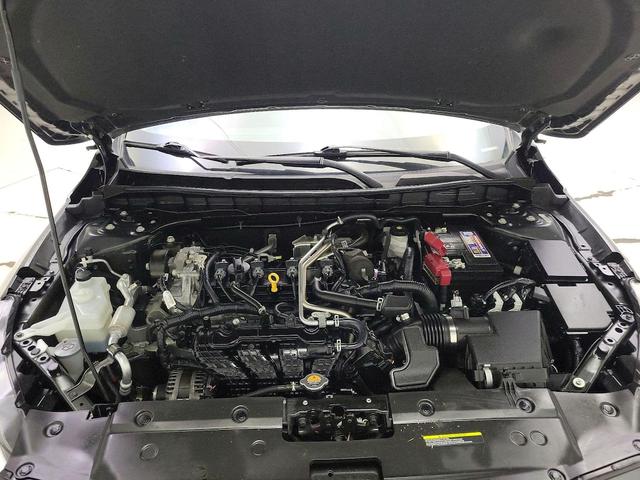 Photo of 2022 Gray Nissan Altima