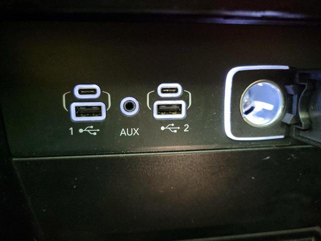 Photo of 2023 White Jeep Grand Cherokee