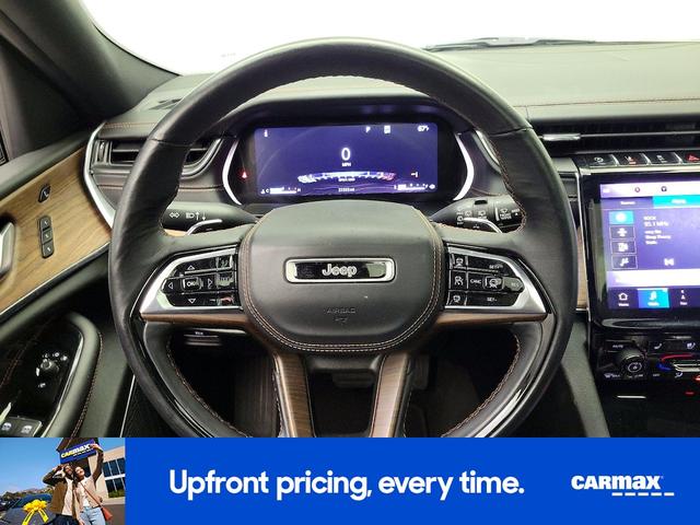 Photo of 2023 White Jeep Grand Cherokee