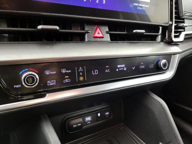 Photo of 2024 Blue Kia Sportage