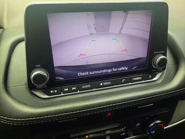 Photo of 2023 Gray Nissan Rogue