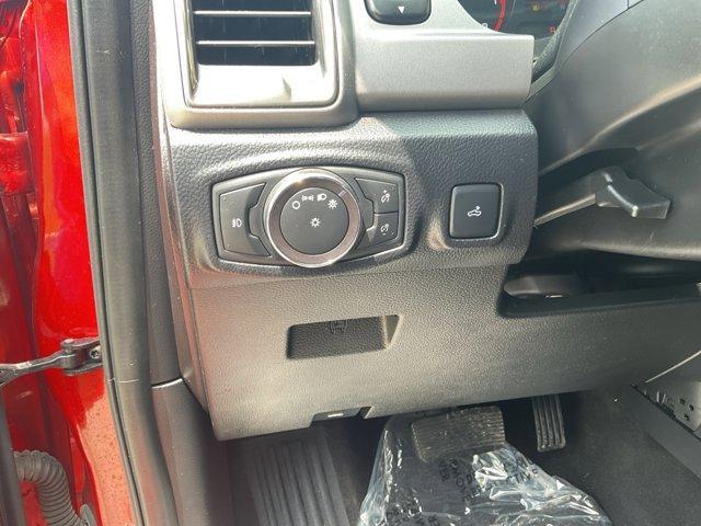 Photo of 2019 Hot Pepper Red Metallic Tinted Clearcoat Ford Ranger