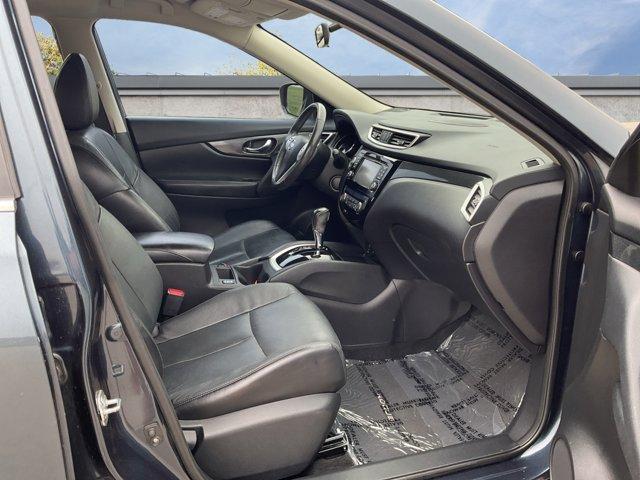 Photo of 2014 Graphite Blue Nissan Rogue