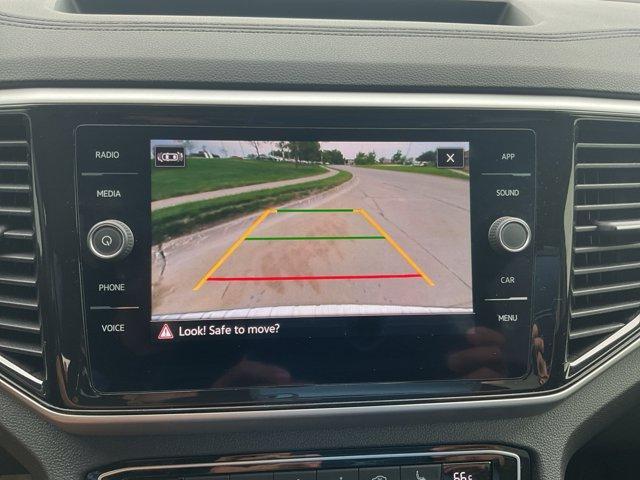 Photo of 2023 Deep Black Pearl Effect Volkswagen Atlas