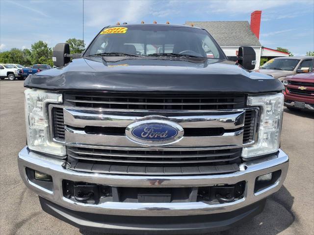 Photo of 2017 Shadow Black Ford F-250