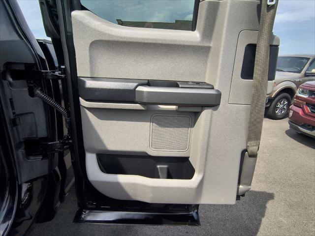 Photo of 2017 Shadow Black Ford F-250