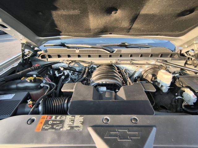 Photo of 2018 Silver Ice Metallic Chevrolet Silverado 1500