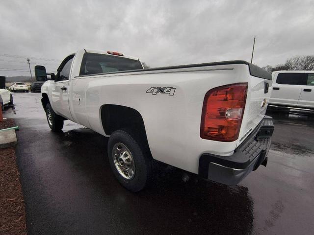 Photo of 2014 Summit White Chevrolet Silverado 2500