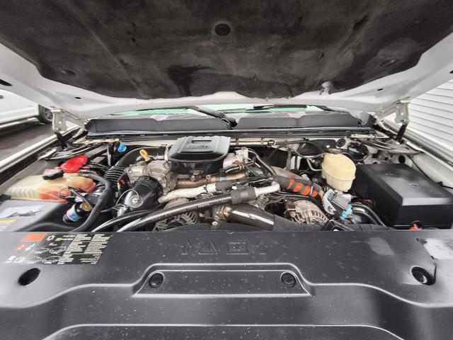 Photo of 2014 Summit White Chevrolet Silverado 2500