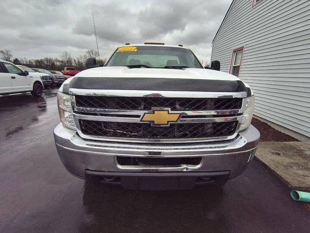 Photo of 2014 Summit White Chevrolet Silverado 2500