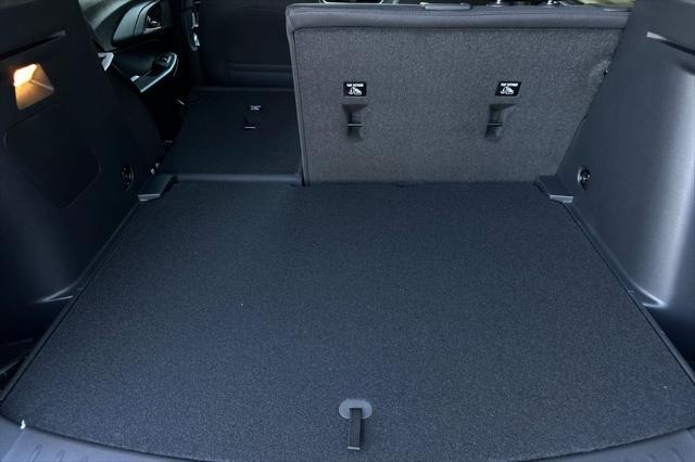 Photo of 2026 Summit White Chevrolet Trailblazer