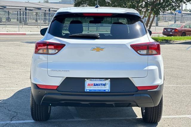 Photo of 2026 Summit White Chevrolet Trailblazer