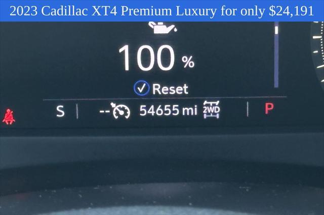 Photo of 2023 Argent Silver Metallic Cadillac XT4