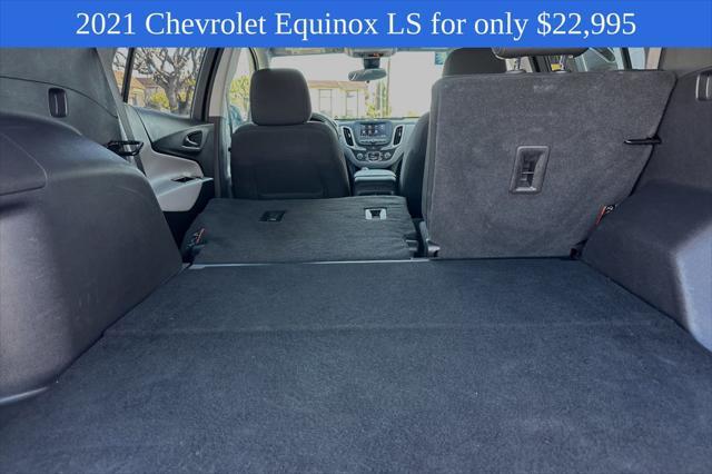 Photo of 2021 Silver Ice Metallic Chevrolet Equinox
