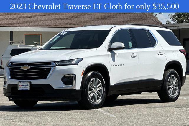 Photo of 2023 Summit White Chevrolet Traverse