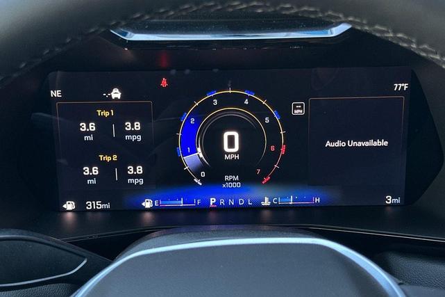 Photo of 2025 Summit White Chevrolet Colorado