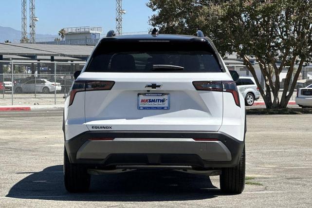 Photo of 2026 Summit White Chevrolet Equinox