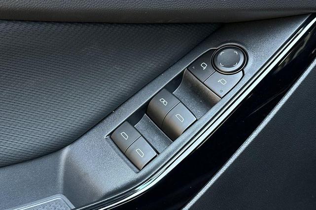 Photo of 2026 Summit White Chevrolet Equinox