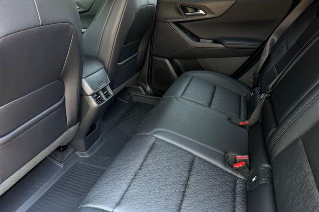Photo of 2026 Summit White Chevrolet Equinox
