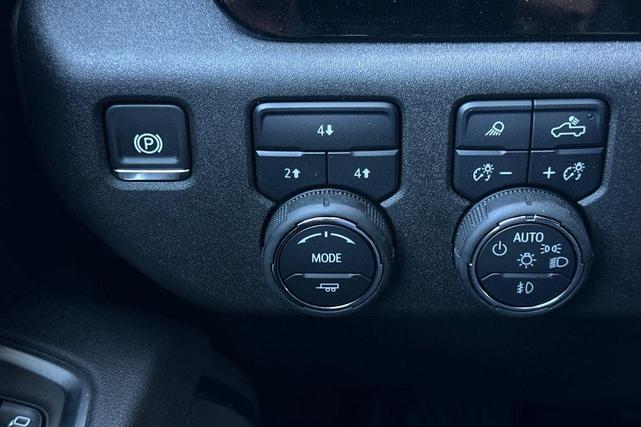 Photo of 2025 Summit White Chevrolet Silverado 2500