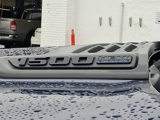 Photo of 2023 Patriot Blue Pearlcoat RAM 1500