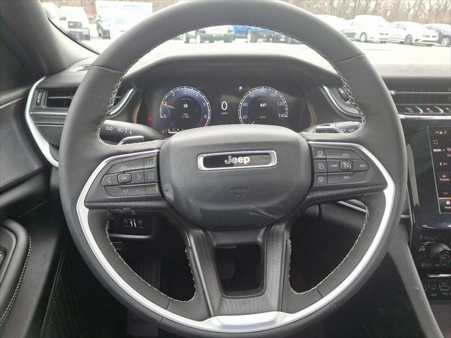 Photo of 2025 Velvet Red Pearlcoat Jeep Grand Cherokee