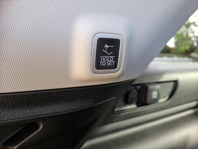 Photo of 2023 Velvet Red Pearlcoat Jeep Grand Cherokee 4xe