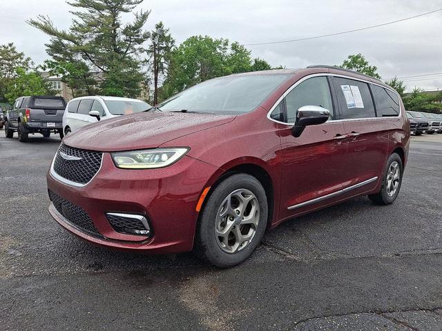 Photo of 2023 Velvet Red Pearlcoat Chrysler Pacifica