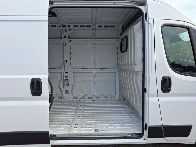 Photo of 2025 Bright White Clearcoat RAM ProMaster 3500