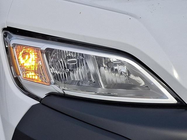 Photo of 2025 Bright White Clearcoat RAM ProMaster 3500
