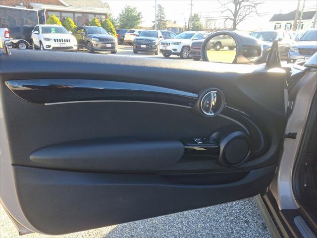 Photo of 2022 Rooftop Grey Metallic MINI Hardtop