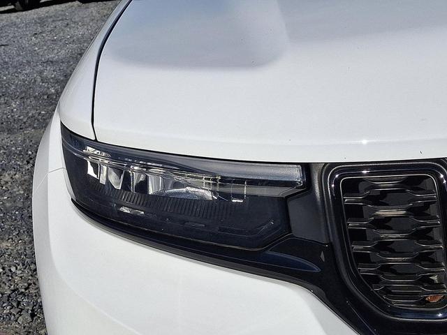 Photo of 2022 Bright White Clearcoat Jeep Grand Cherokee