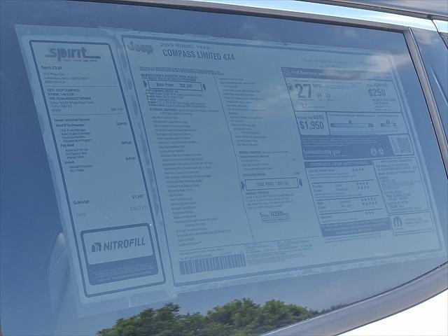 Photo of 2025 Bright White Clearcoat Jeep Compass