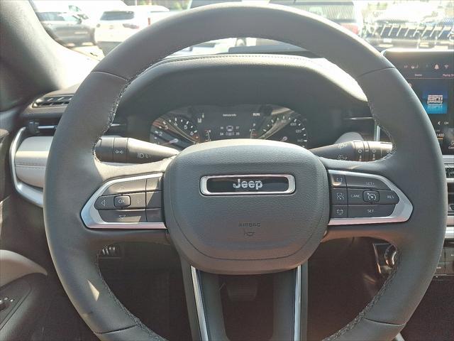 Photo of 2025 Bright White Clearcoat Jeep Compass