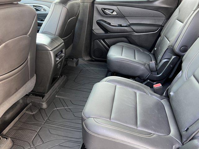 Photo of 2023 Sterling Gray Metallic Chevrolet Traverse