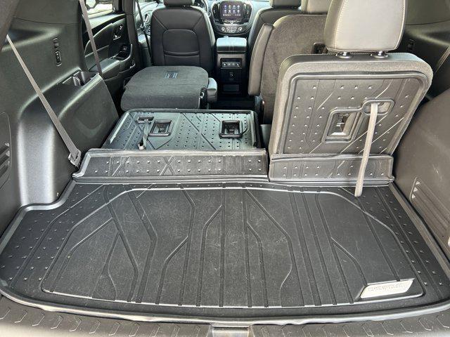 Photo of 2023 Sterling Gray Metallic Chevrolet Traverse