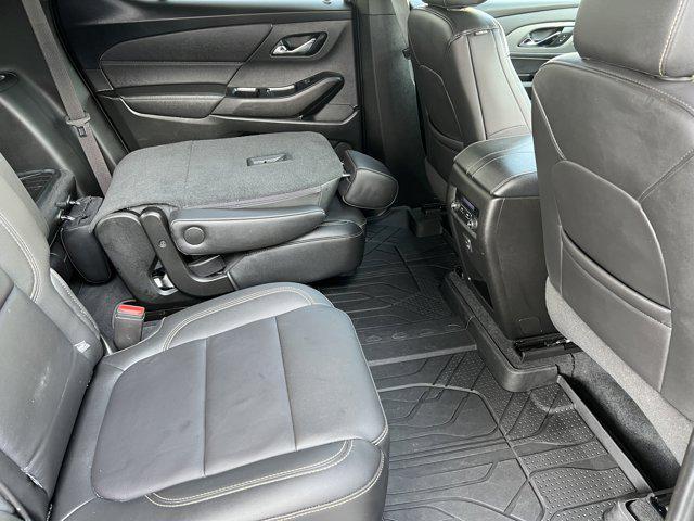 Photo of 2023 Sterling Gray Metallic Chevrolet Traverse