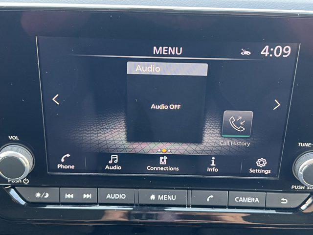 Photo of 2024 Gun Metallic Nissan Pathfinder