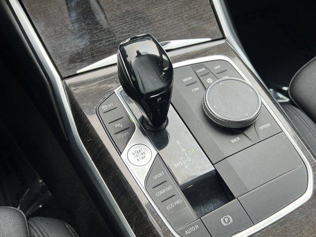 Photo of 2020 Mineral White Metallic BMW 330