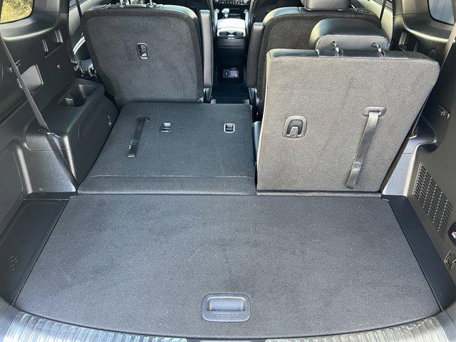 Photo of 2024 Ebony Black Kia Telluride