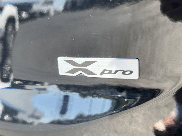 Photo of 2024 Ebony Black Kia Telluride