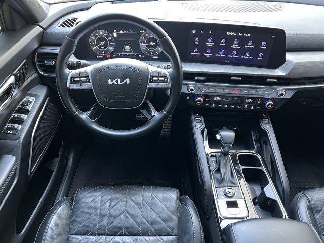 Photo of 2024 Ebony Black Kia Telluride