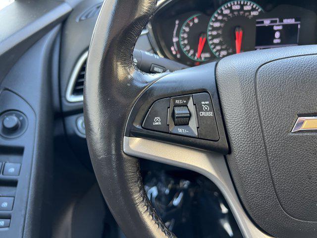 Photo of 2019 Summit White Chevrolet Trax