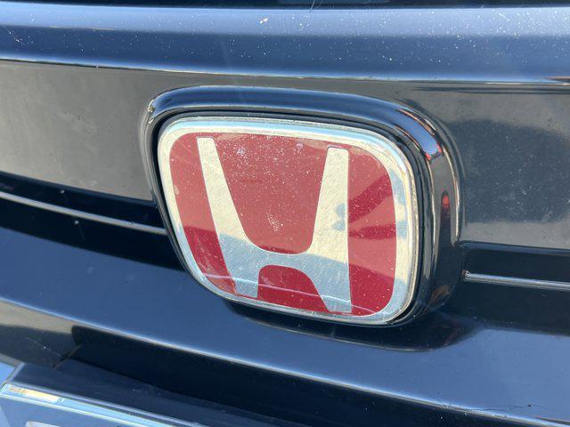 Photo of 2018 Sonic Gray Pearl Honda Civic