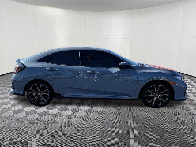Photo of 2018 Sonic Gray Pearl Honda Civic