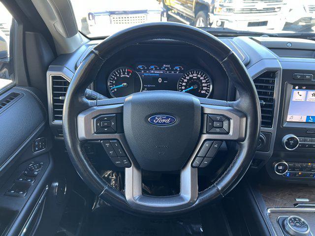 Photo of 2019 White Platinum Metallic Tri-Coat Ford Expedition
