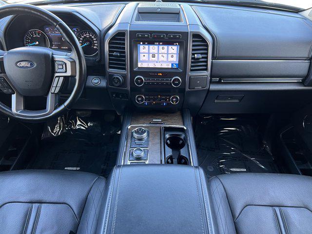 Photo of 2019 White Platinum Metallic Tri-Coat Ford Expedition